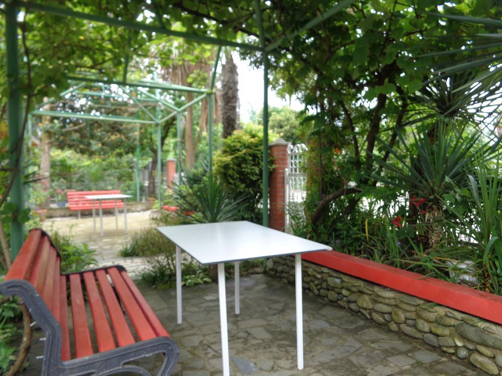 White Guest House Batumi Room photo