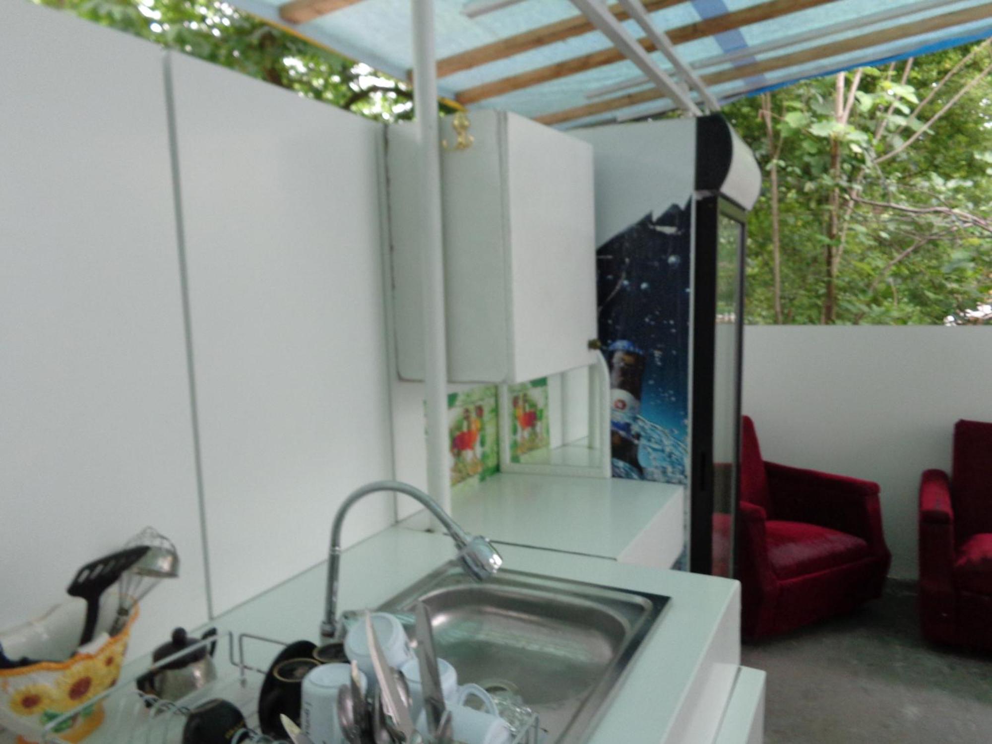 White Guest House Batumi Room photo