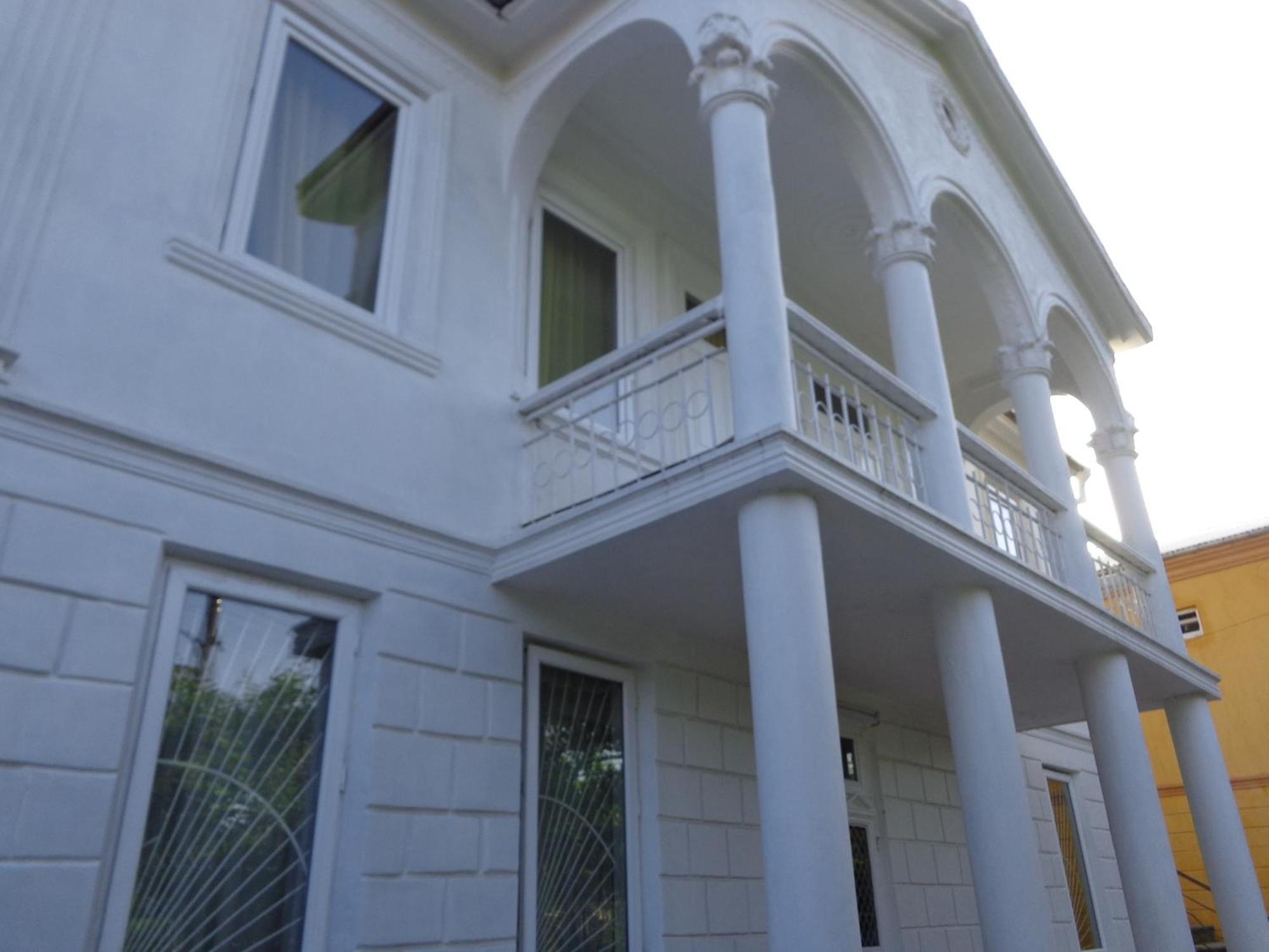White Guest House Batumi Room photo