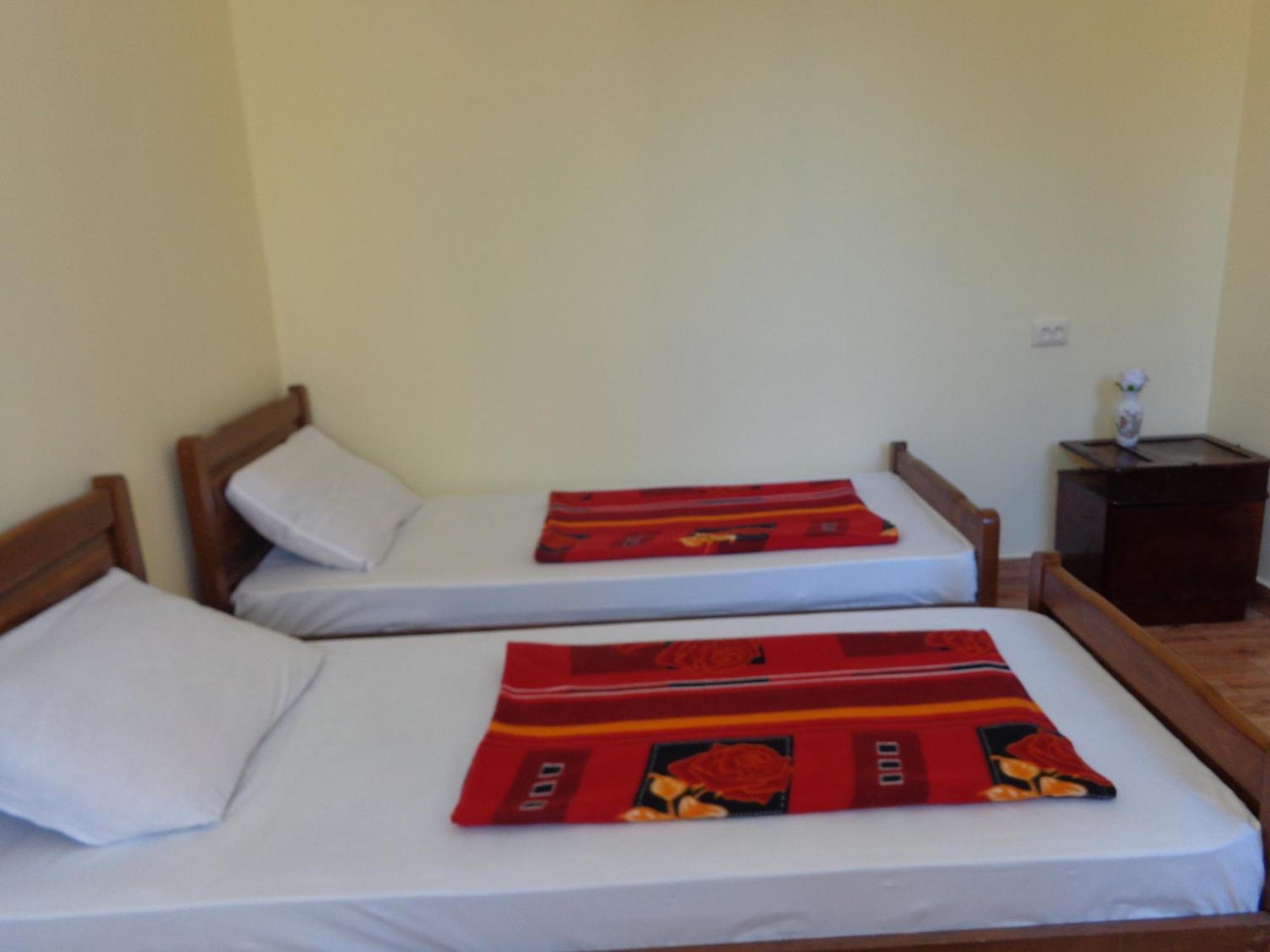 White Guest House Batumi Room photo