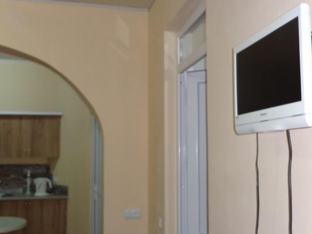 White Guest House Batumi Exterior photo