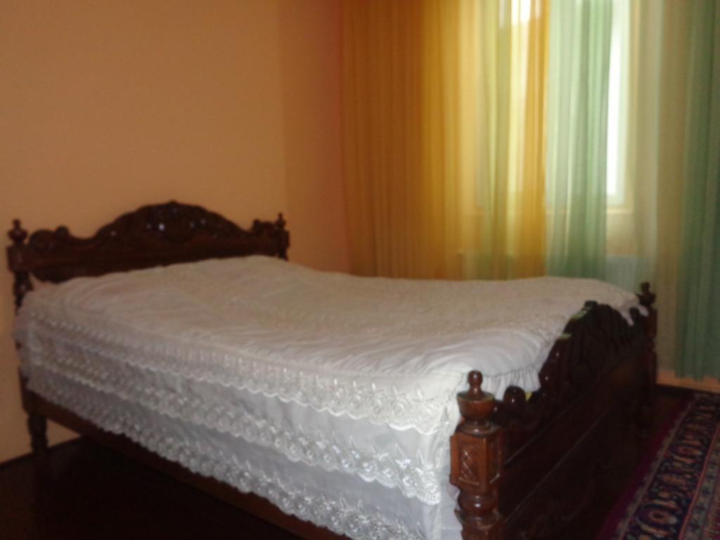 White Guest House Batumi Exterior photo